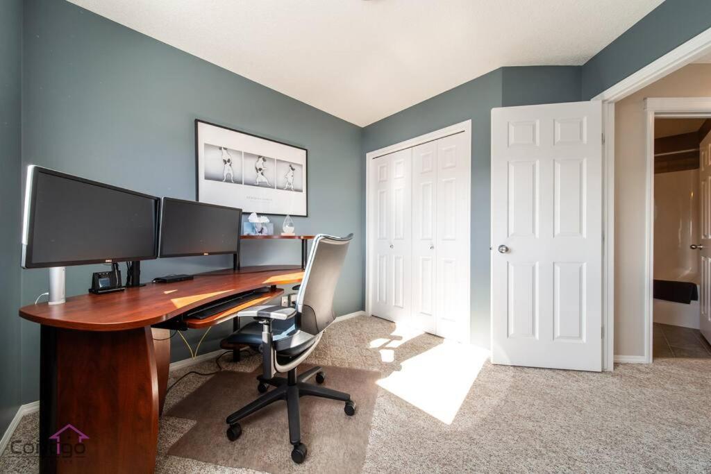 Stylish Euro Vibes Home, Small Gym, Ac, Yard, Office